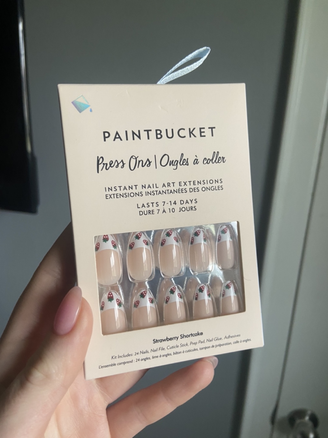 Press-on Nails - Strawberry Shortcake