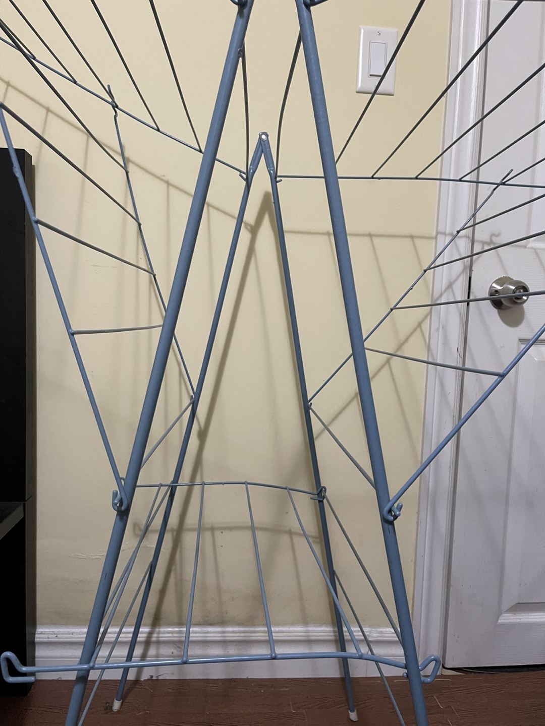 Vintage Metal Foldable Drying Rack - photo 3
