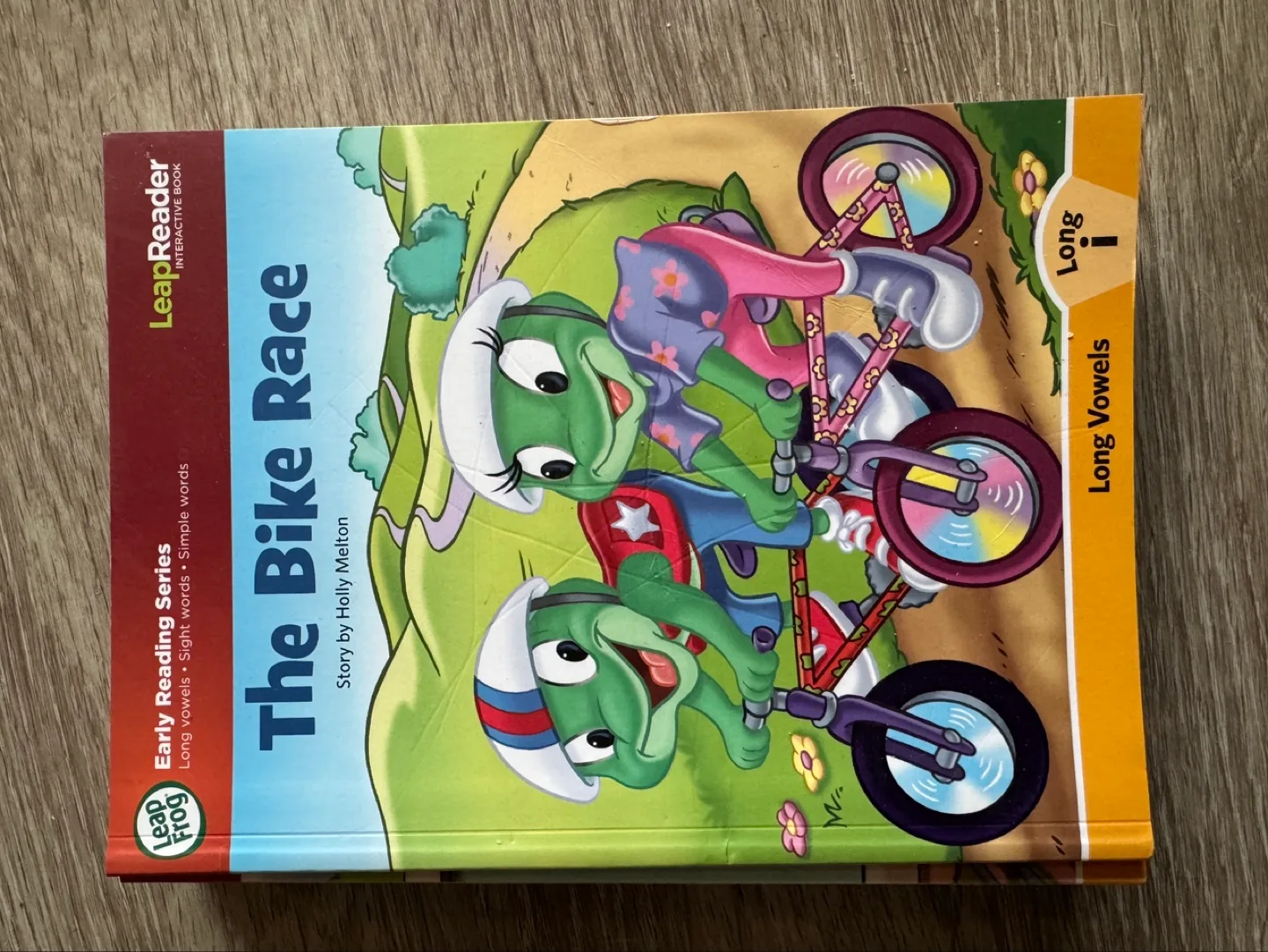 LeapFrog LeapReader Books and Pen Bundle image indicator(2)