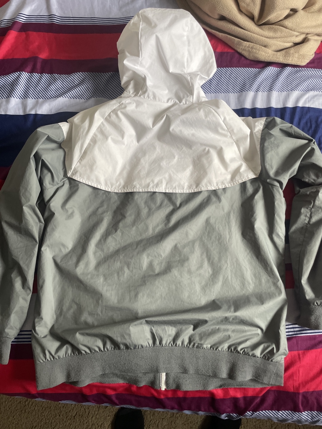 Nike Windrunner Jacket - Size Large - photo 2