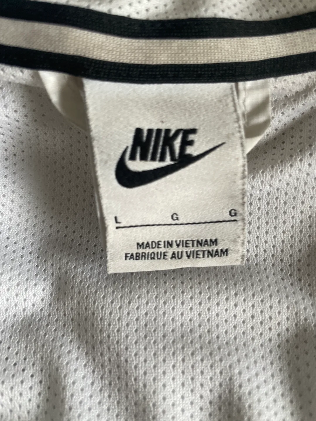 Nike Windrunner Jacket - Size Large image indicator(3)