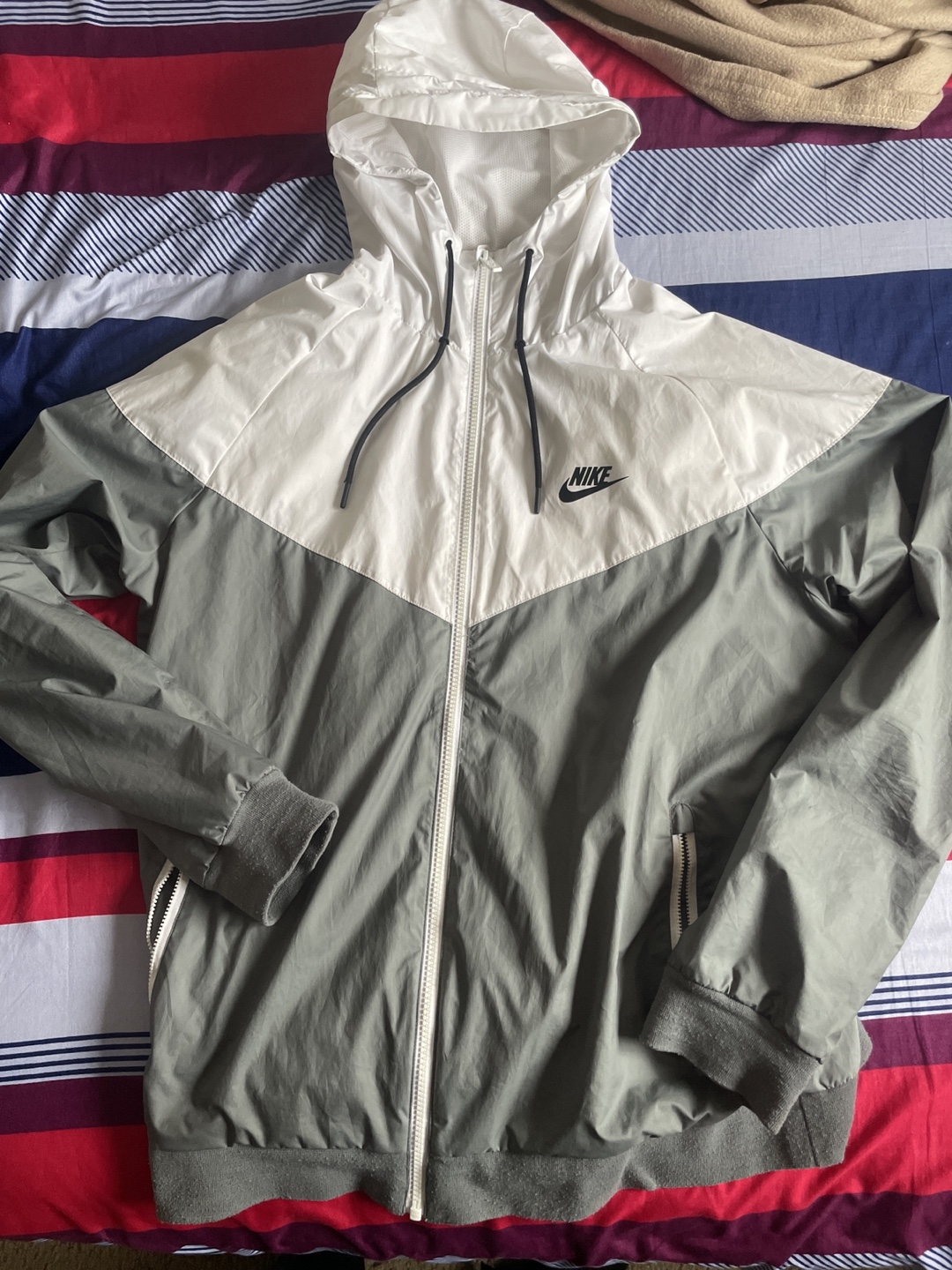 Nike Windrunner Jacket - Size Large