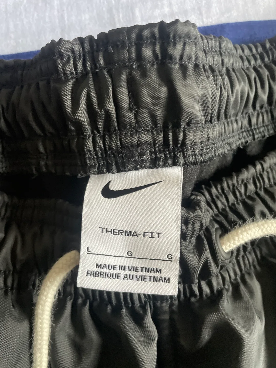 Nike Therma-FIT Black Pants Sz L image indicator(4)