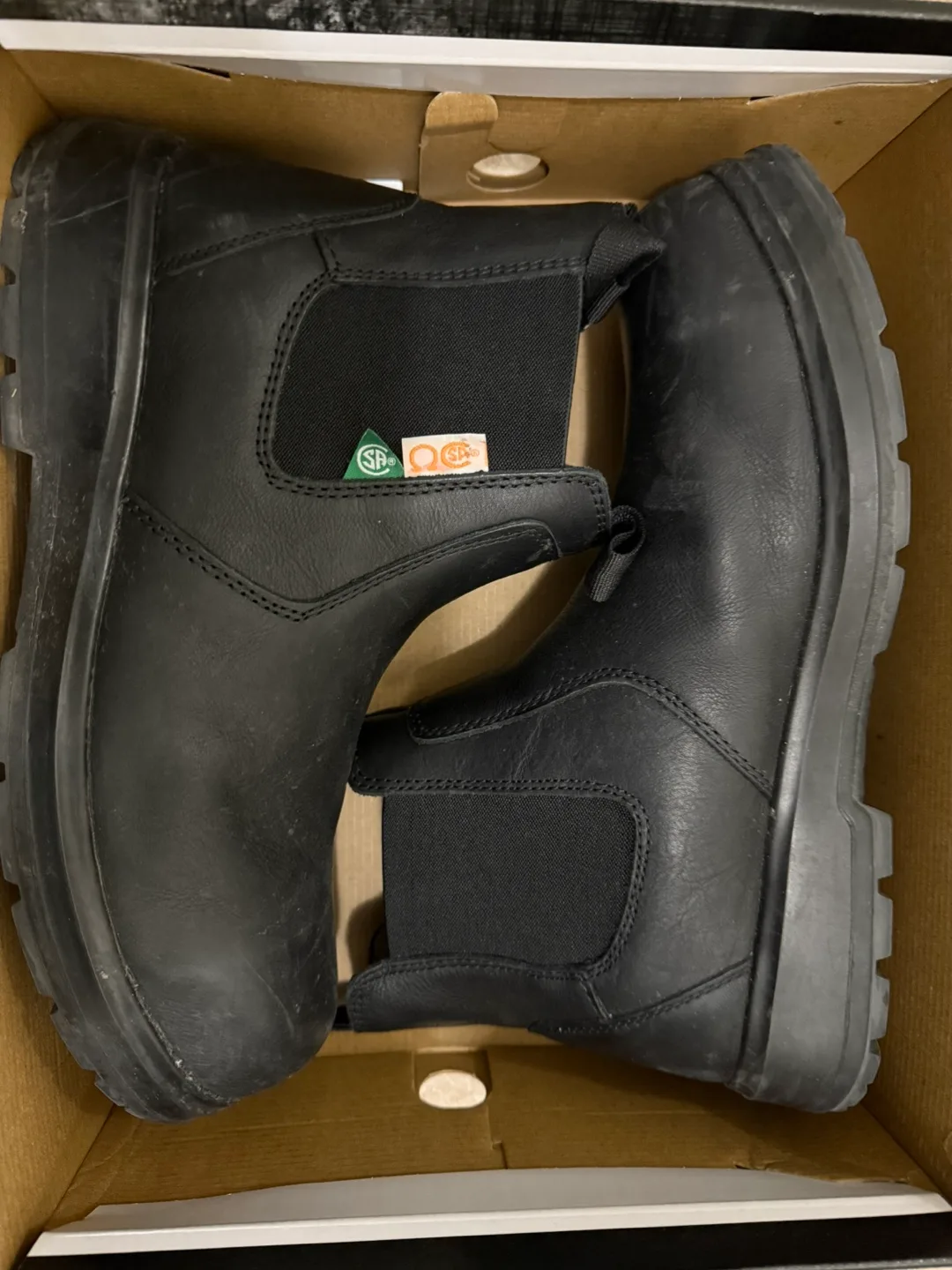 New Men's Size 12 Black Chelsea Boots thumbnail