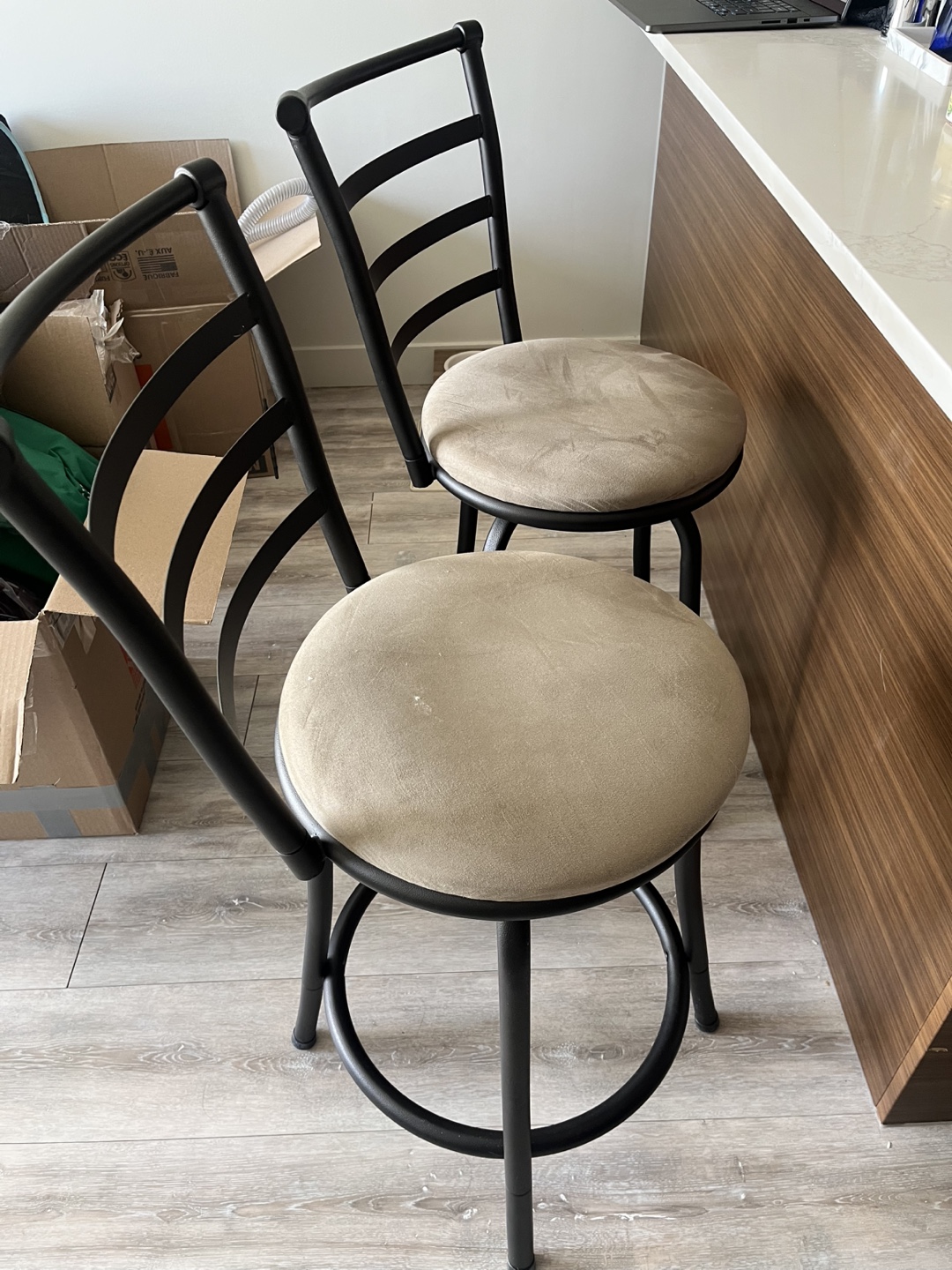 Pair of Swivel Bar Stools-adjustable height - photo 2