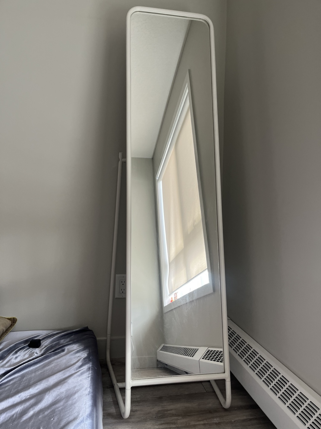 IKEA KNAPPER Full-Length Mirror - White