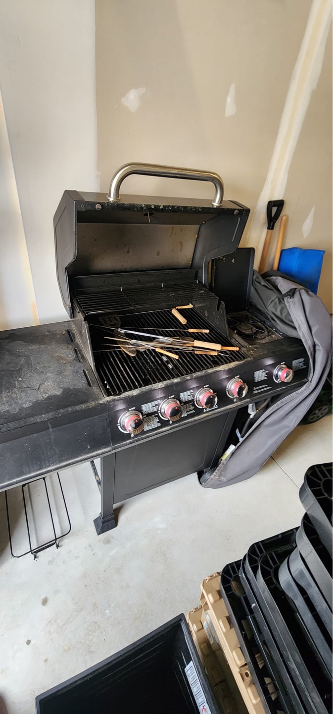 BBQ! $100 only (will clean and ready for pickup) - photo 2