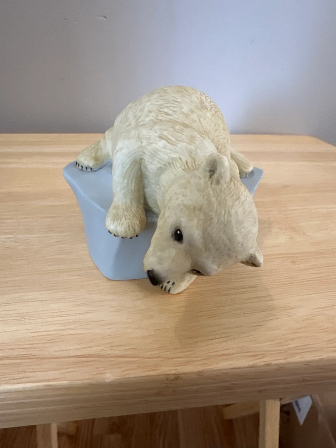 Brutt! by Evedalbers Polar Bear Figurine thumbnail