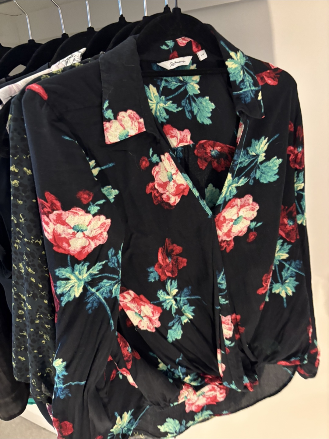 Women's Tops Bundle size M/L - photo 4