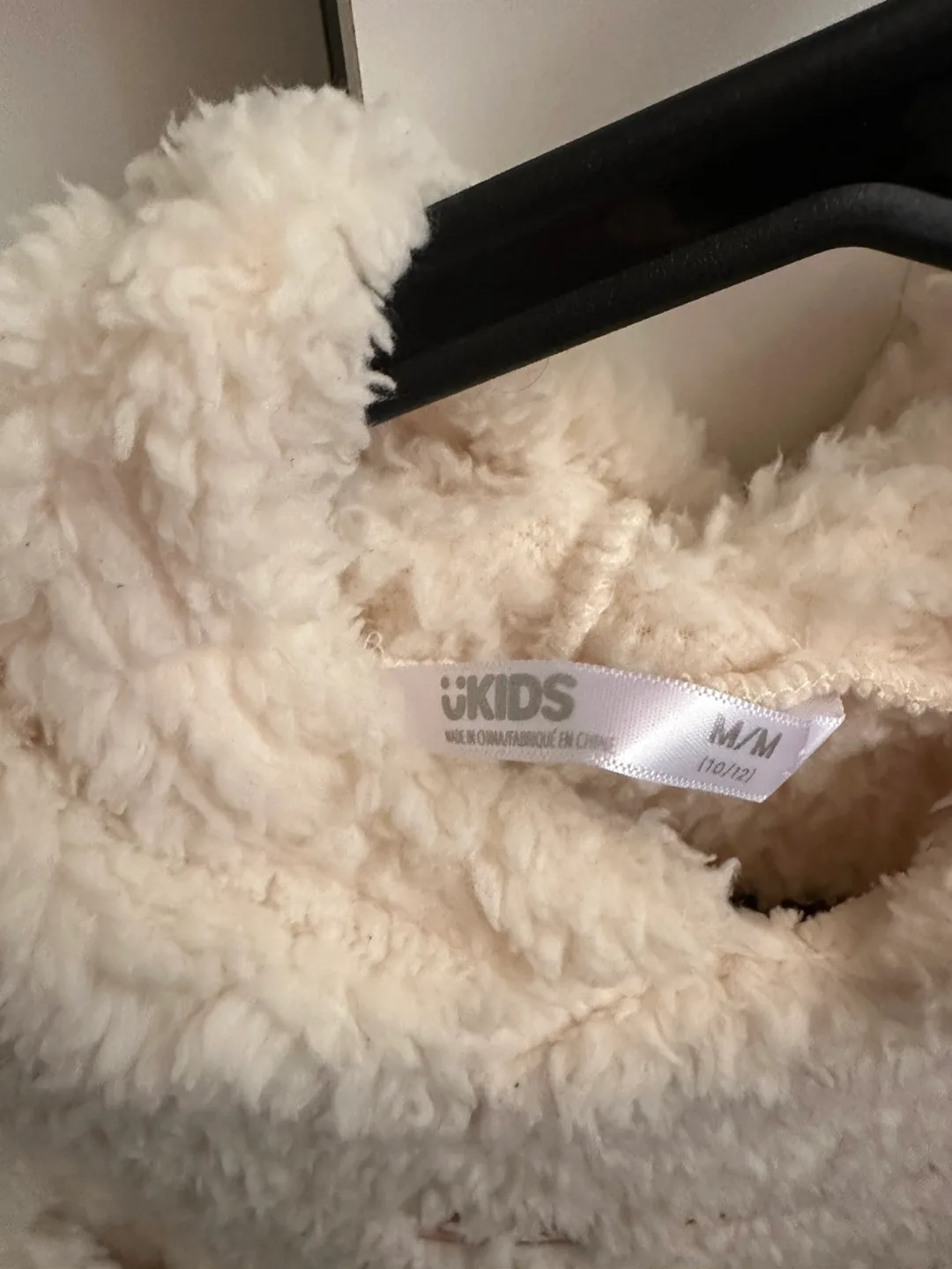 Cream-coloured Teddy Fleece Hoodie image indicator(3)