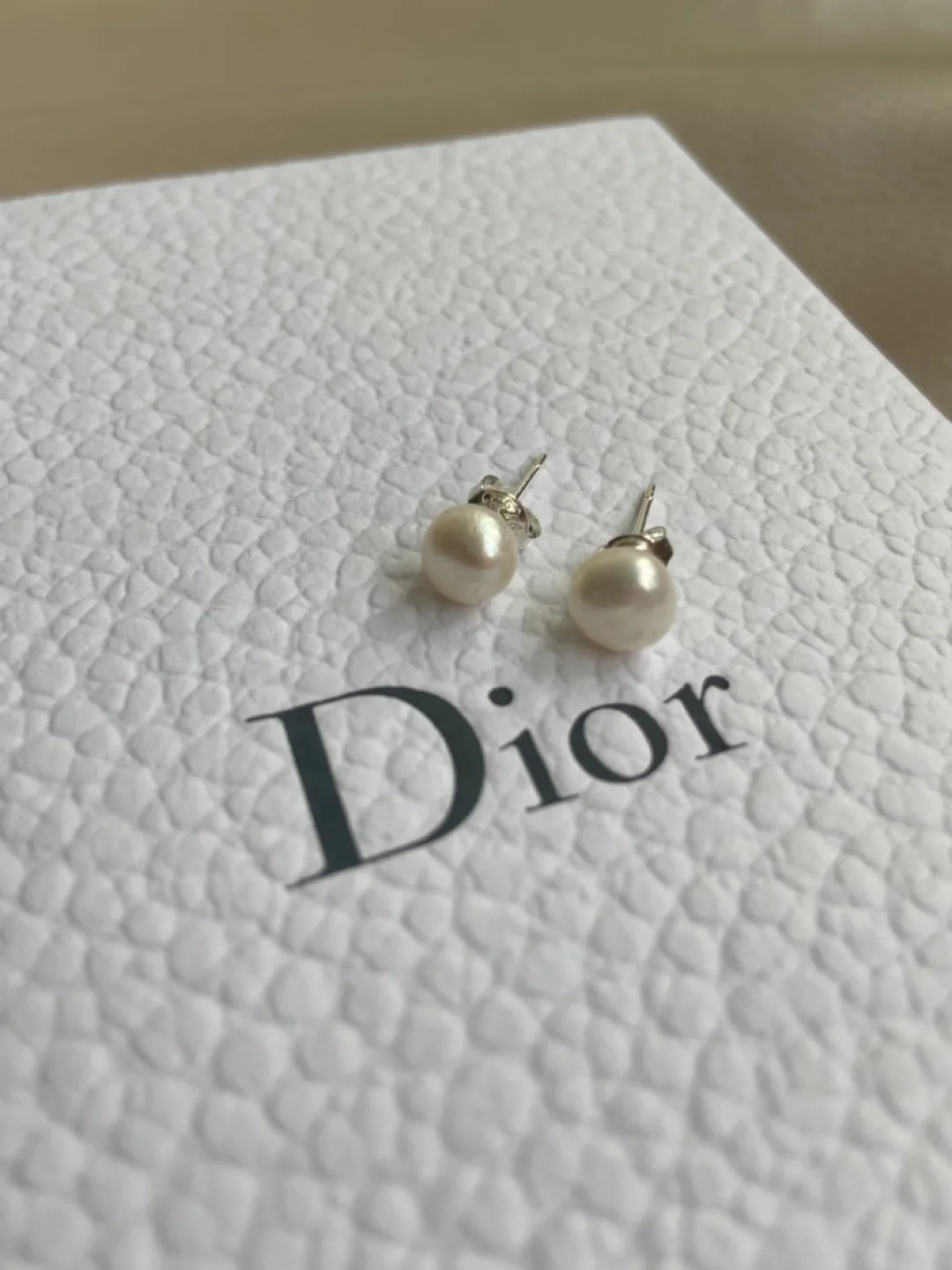 Genuine Akoya Pearl Stud Earrings thumbnail