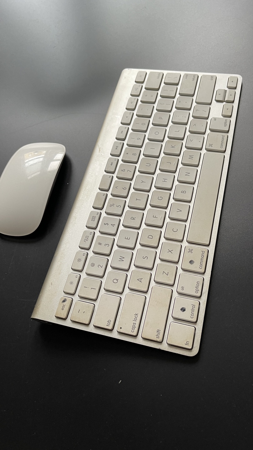 Apple Wireless Keyboard and Mouse Combo