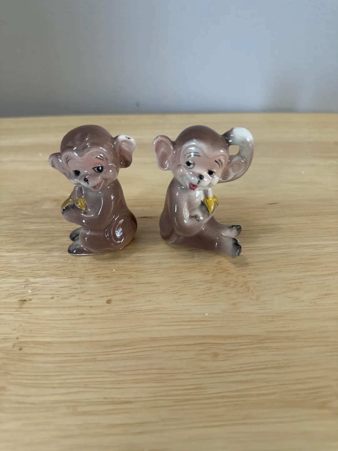 Vintage Monkey Salt and Pepper Shakers thumbnail