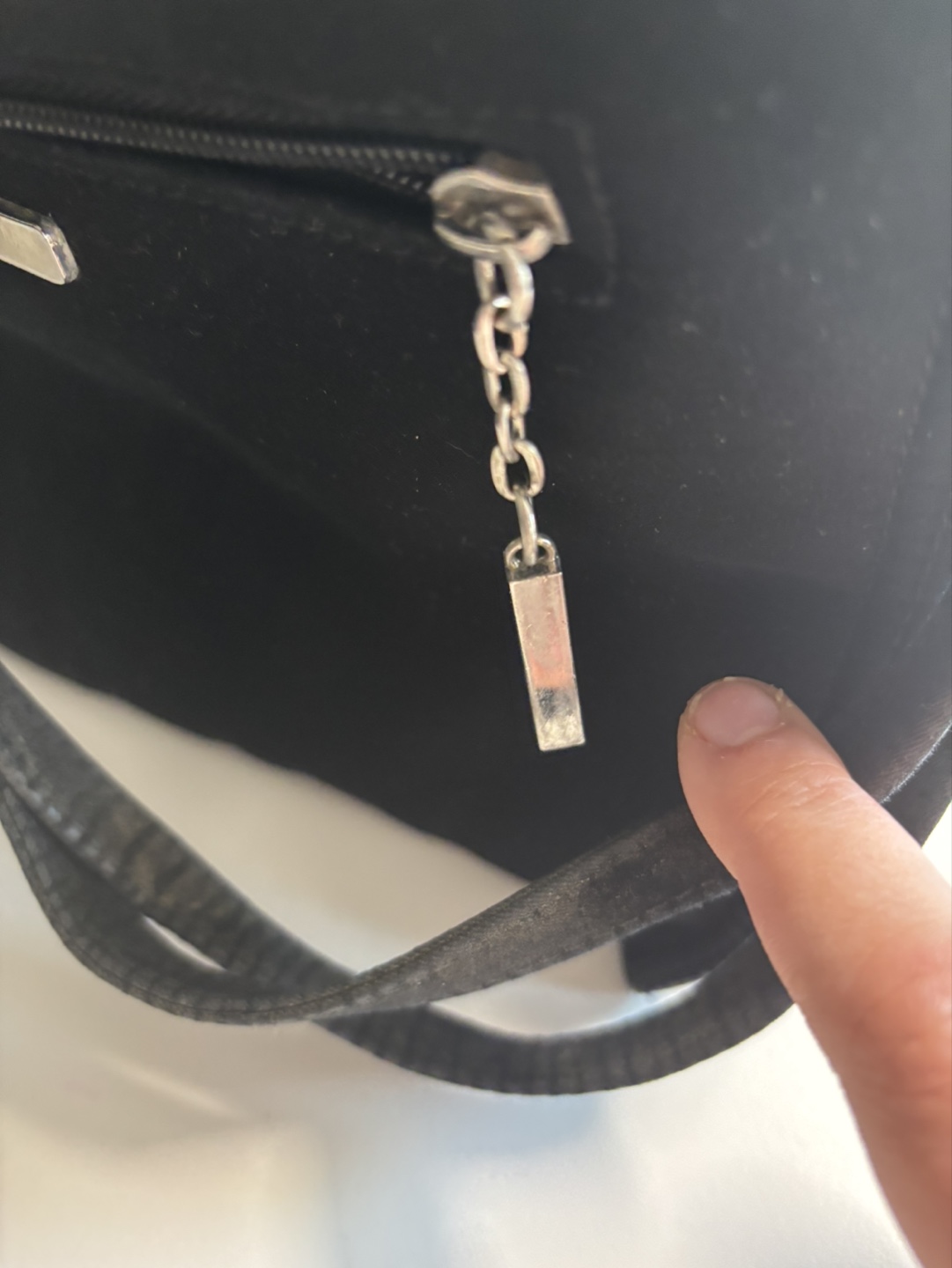 Black Handbag with Shoulder Straps - photo 5