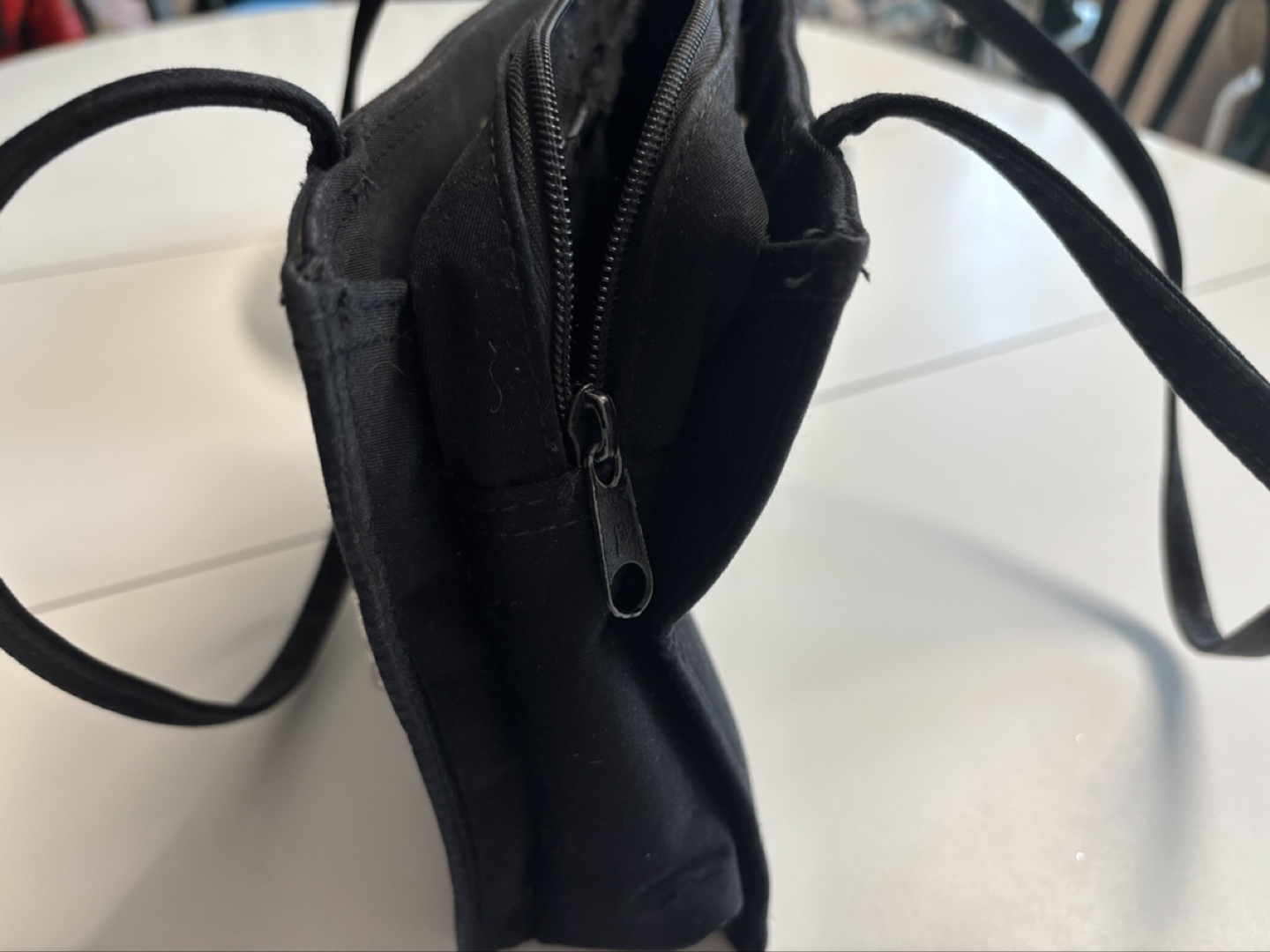 Black Handbag with Shoulder Straps - photo 3