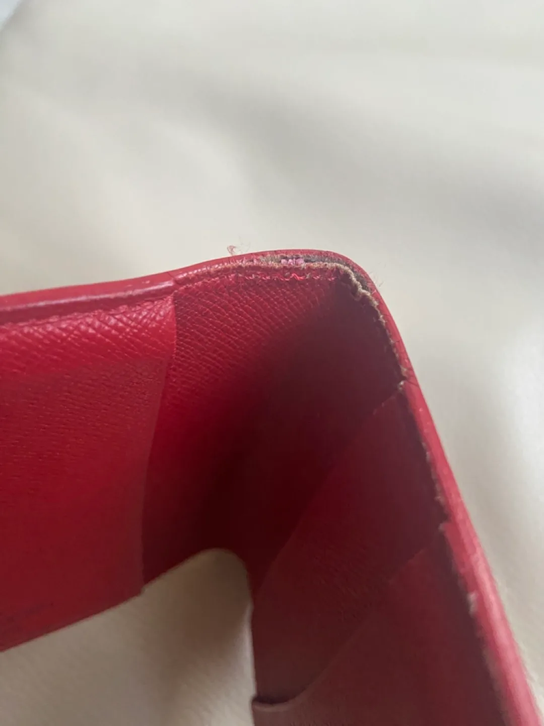 Authentic Louis Vuitton Epi Red Leather Card Holder image indicator(5)