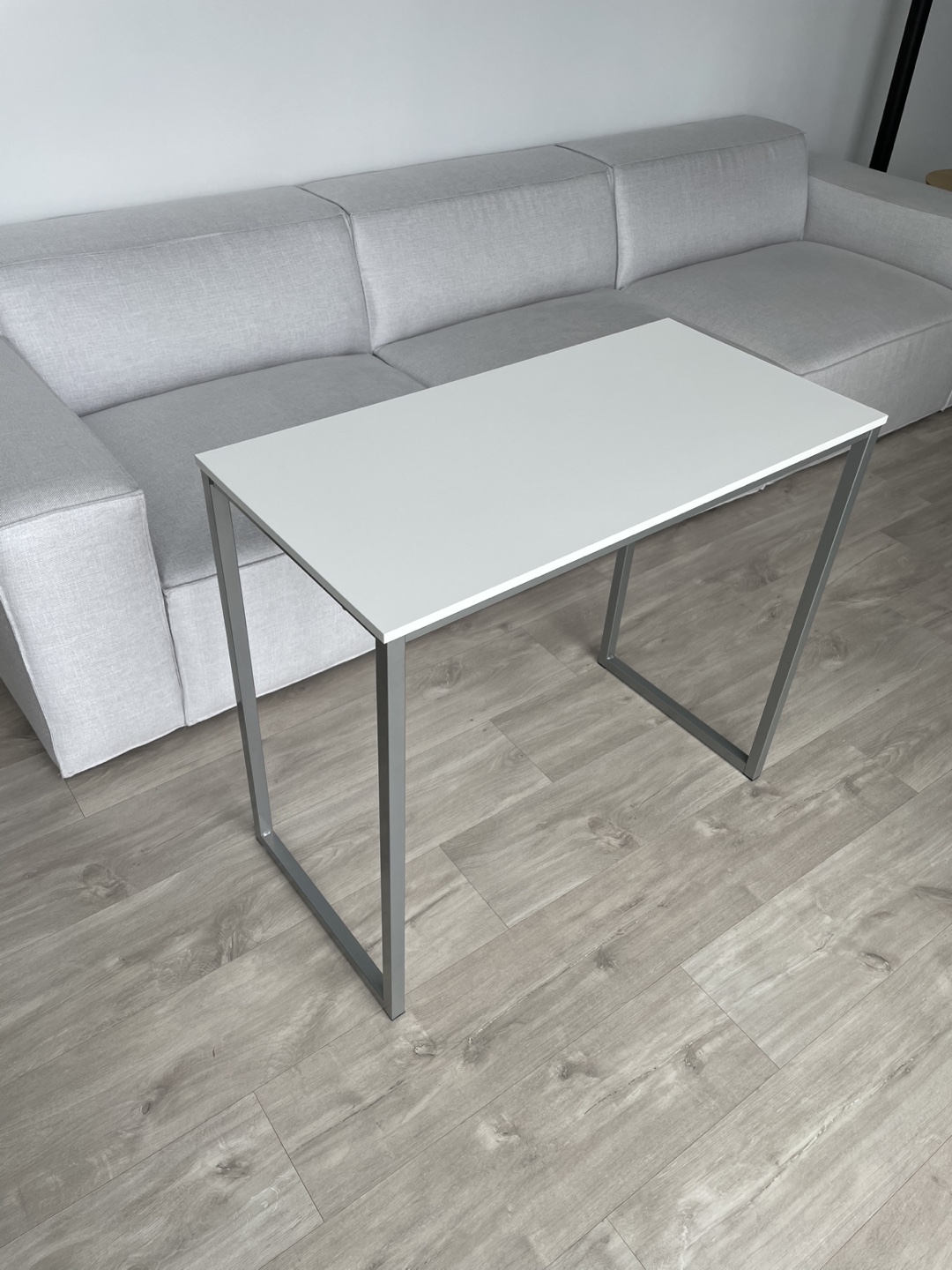 Home Office 32-Inch Computer Desk – Modern & Versatile
