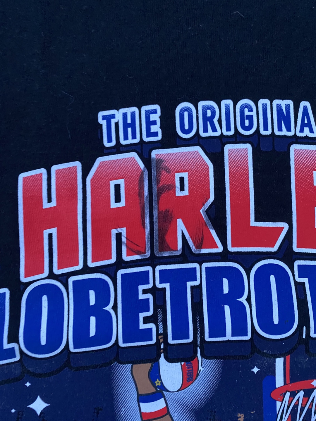 Harlem Globetrotters World Tour T-Shirt with 5 signatures - photo 5