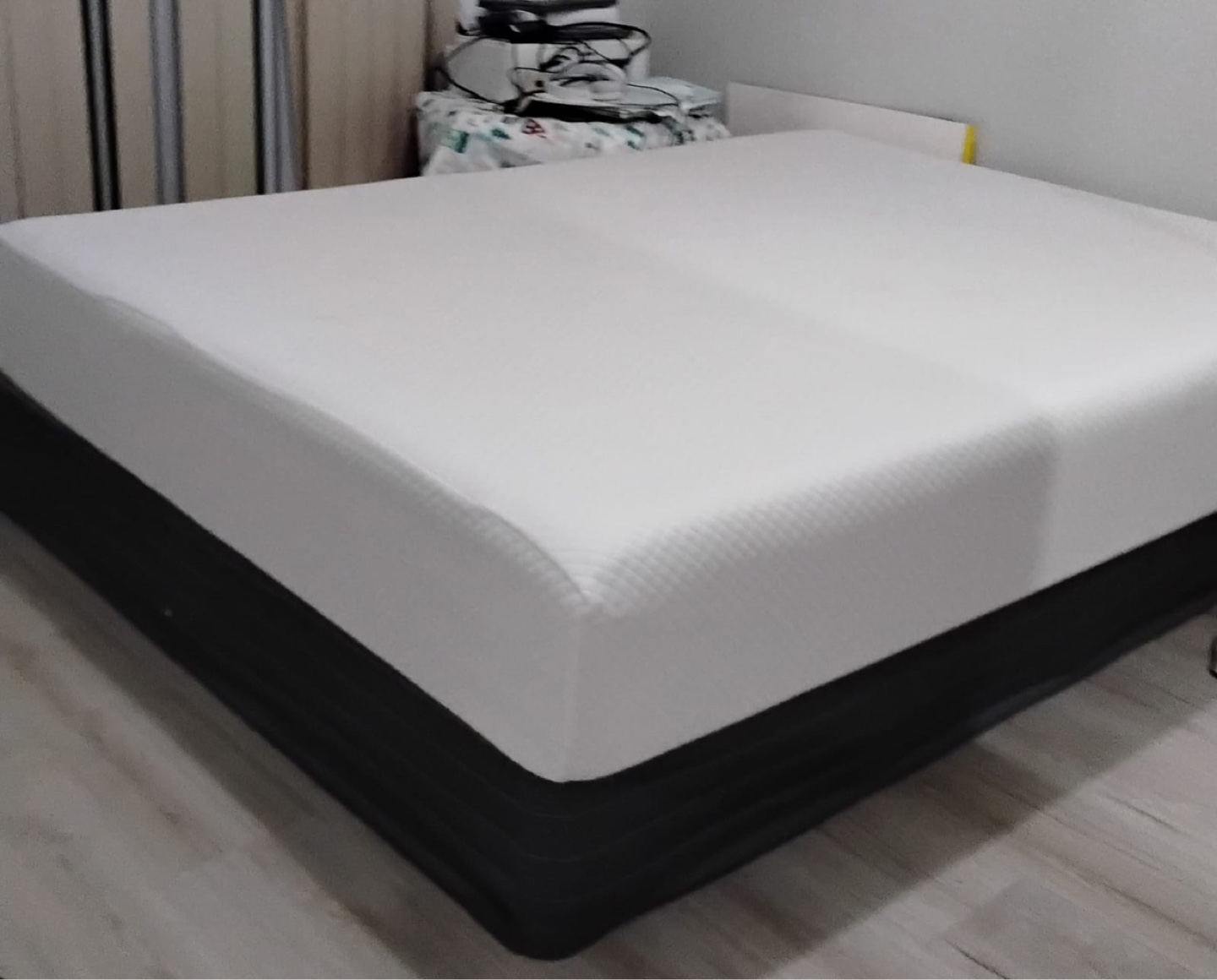 Queen Mattress with Foundation