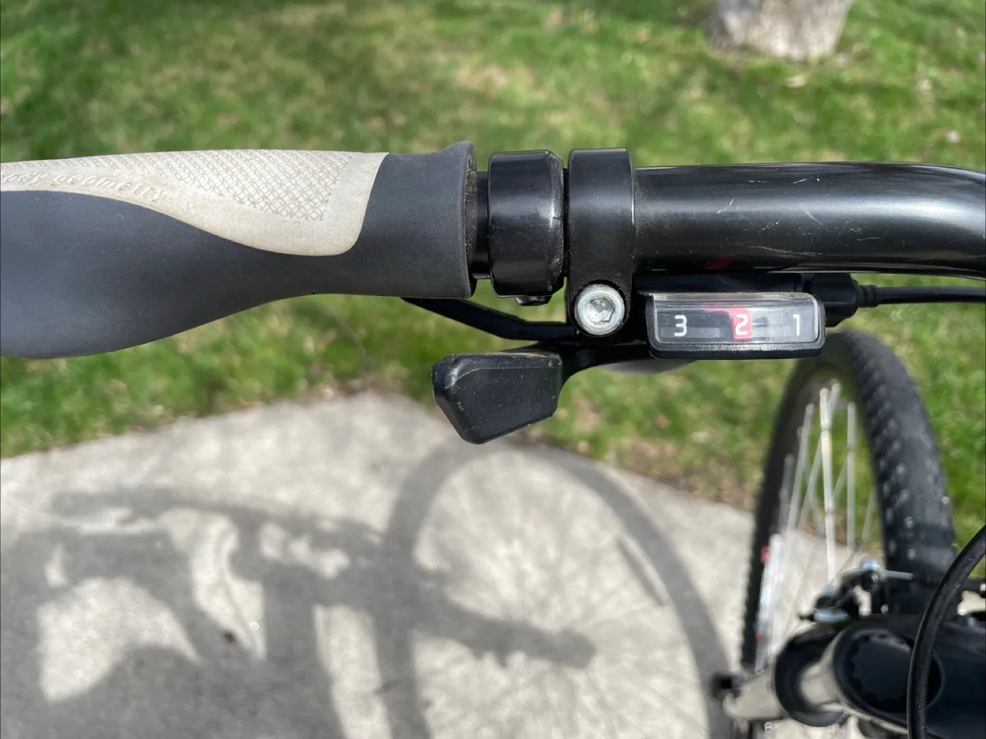 Specialized Myka Women's Hybrid Bike image indicator(4)