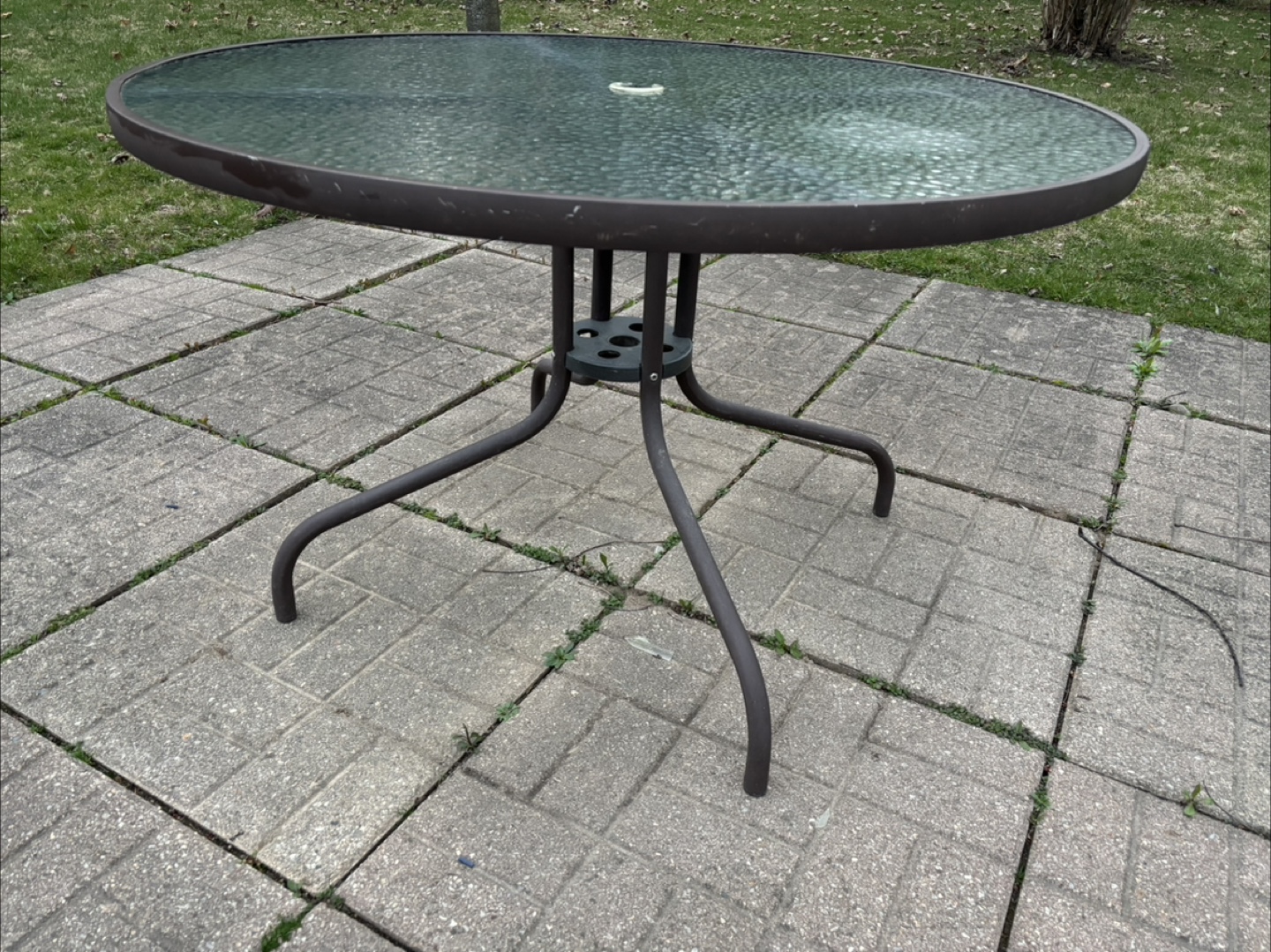 Round Glass Patio Table - photo 2