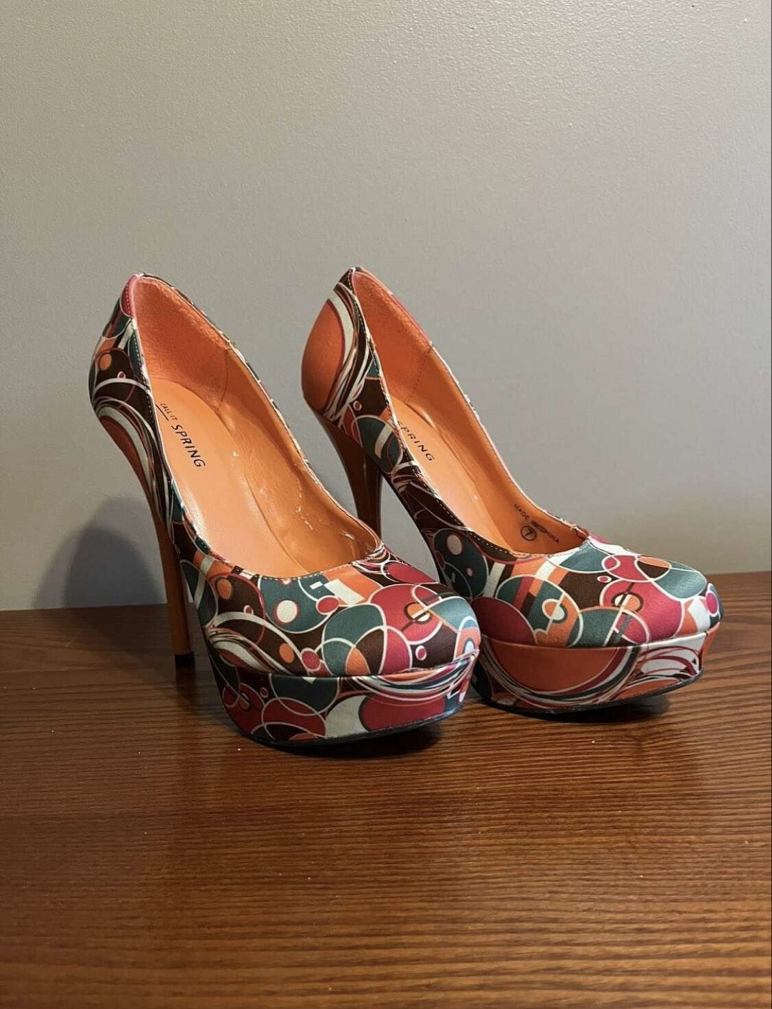 LADIES HIGH HEELS (Size 7 & 7M) - photo 2
