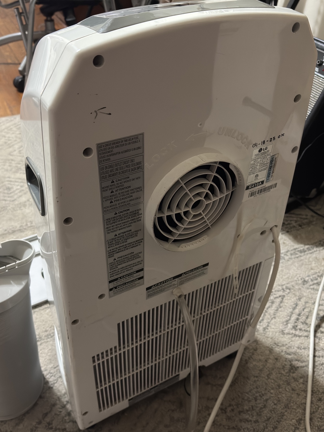 LG Portable Air Conditioner 1000BTU - photo 3