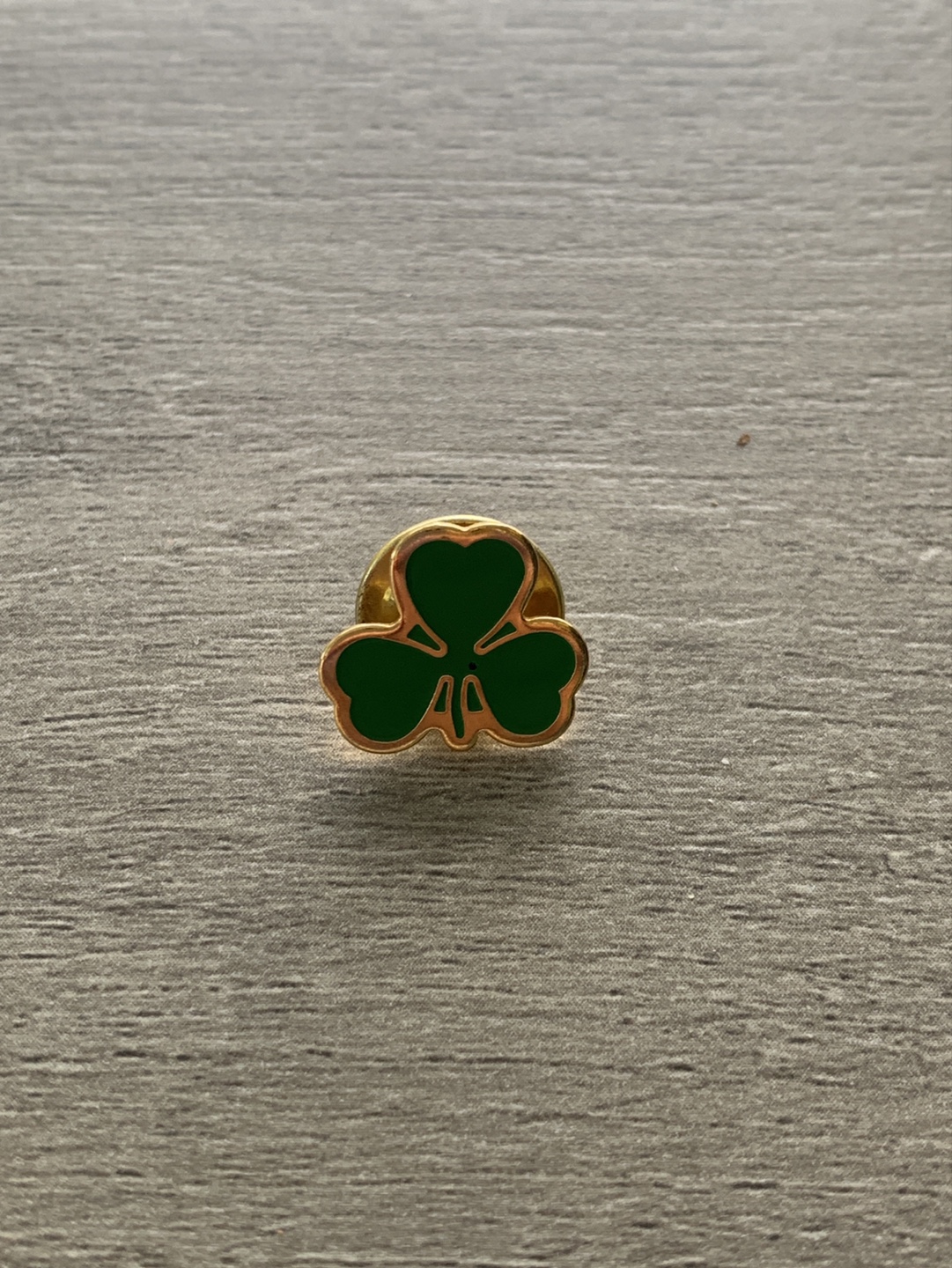 Shamrock ☘️ 3 leaf glover pin - photo 2