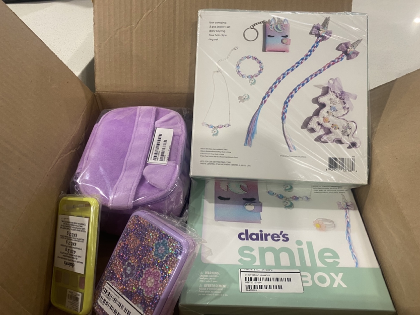 Claire's Smile Box Unicorn Themed Kit
