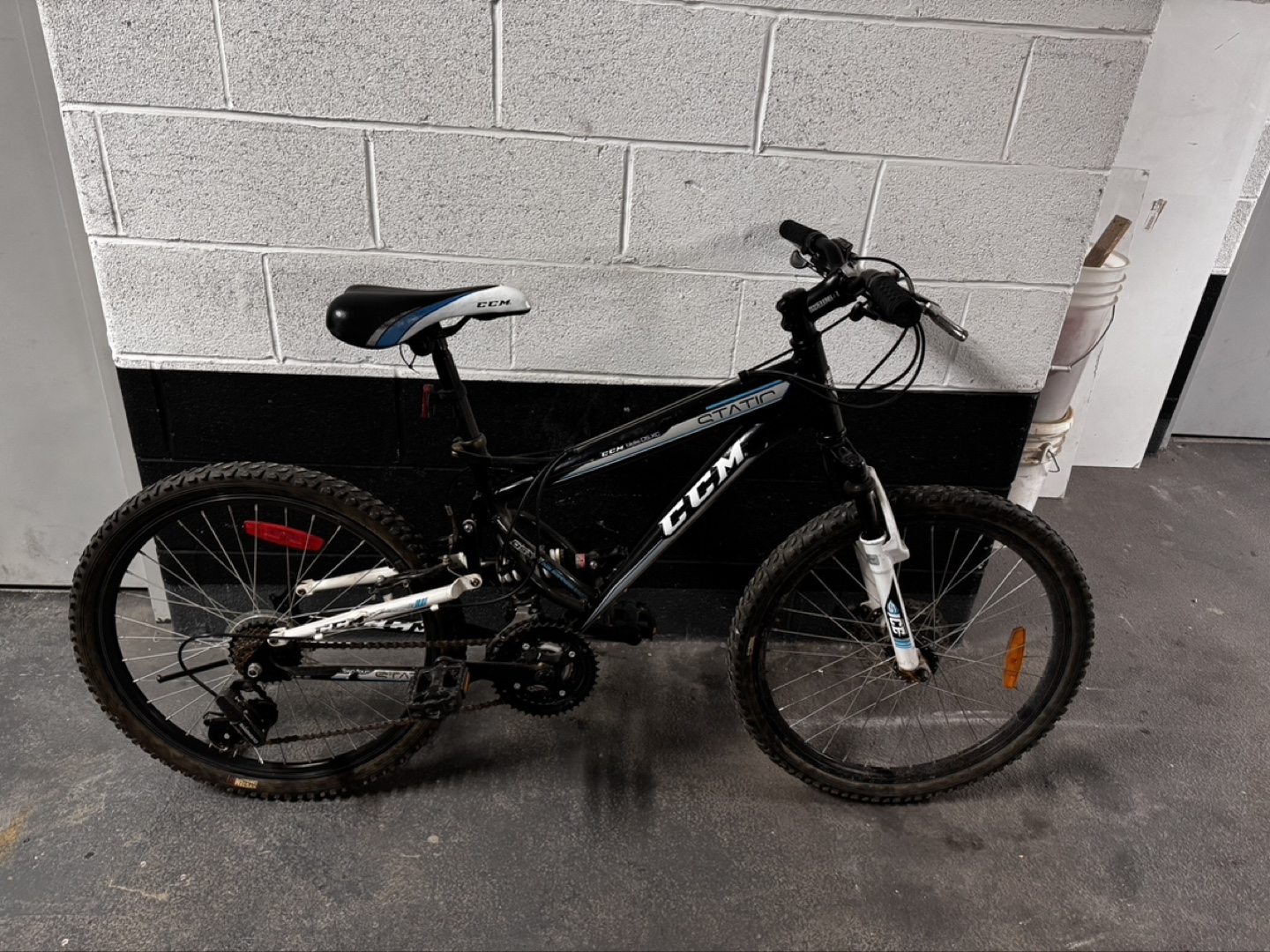 CCM Static 24" Mountain Bike