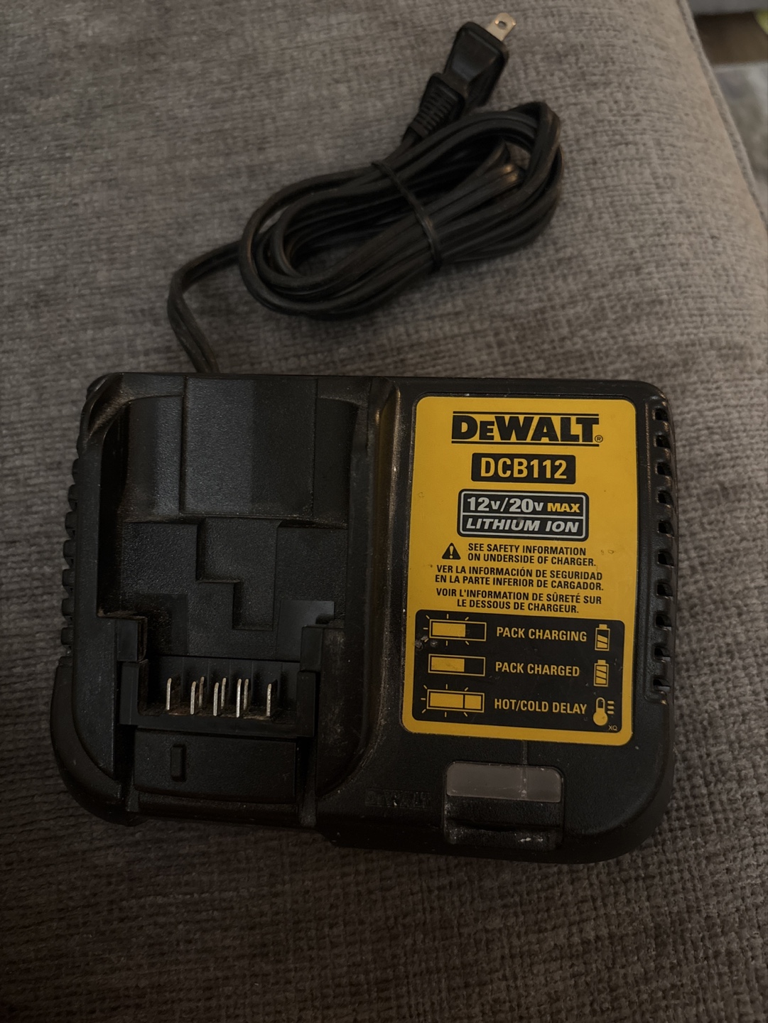 DEWALT DCB112 12V/20V MAX Lithium Ion Battery Charger