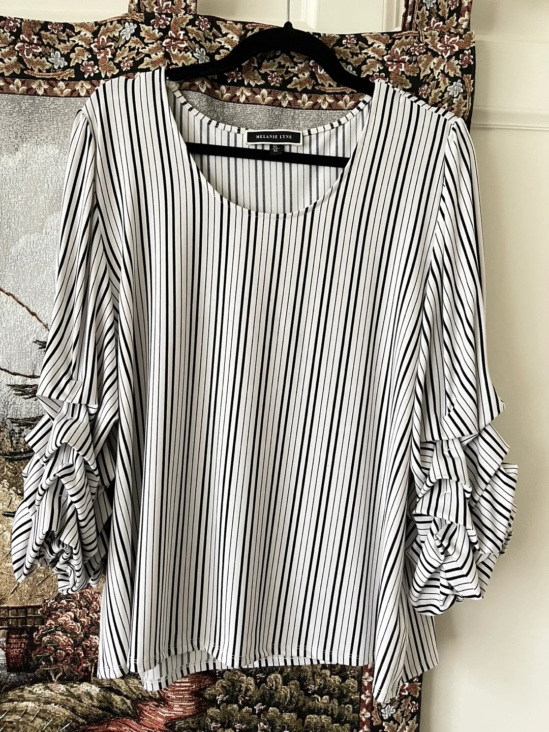 Melanie Lyne Women's XL Black and White Striped Blouse thumbnail