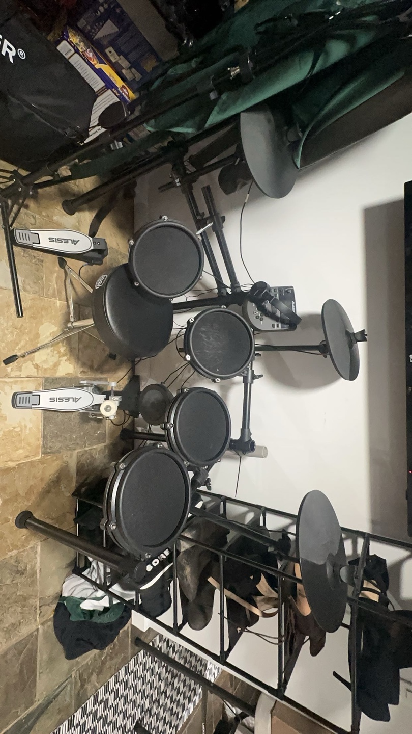 Alesis Nitro Mesh Electronic Drum Kit