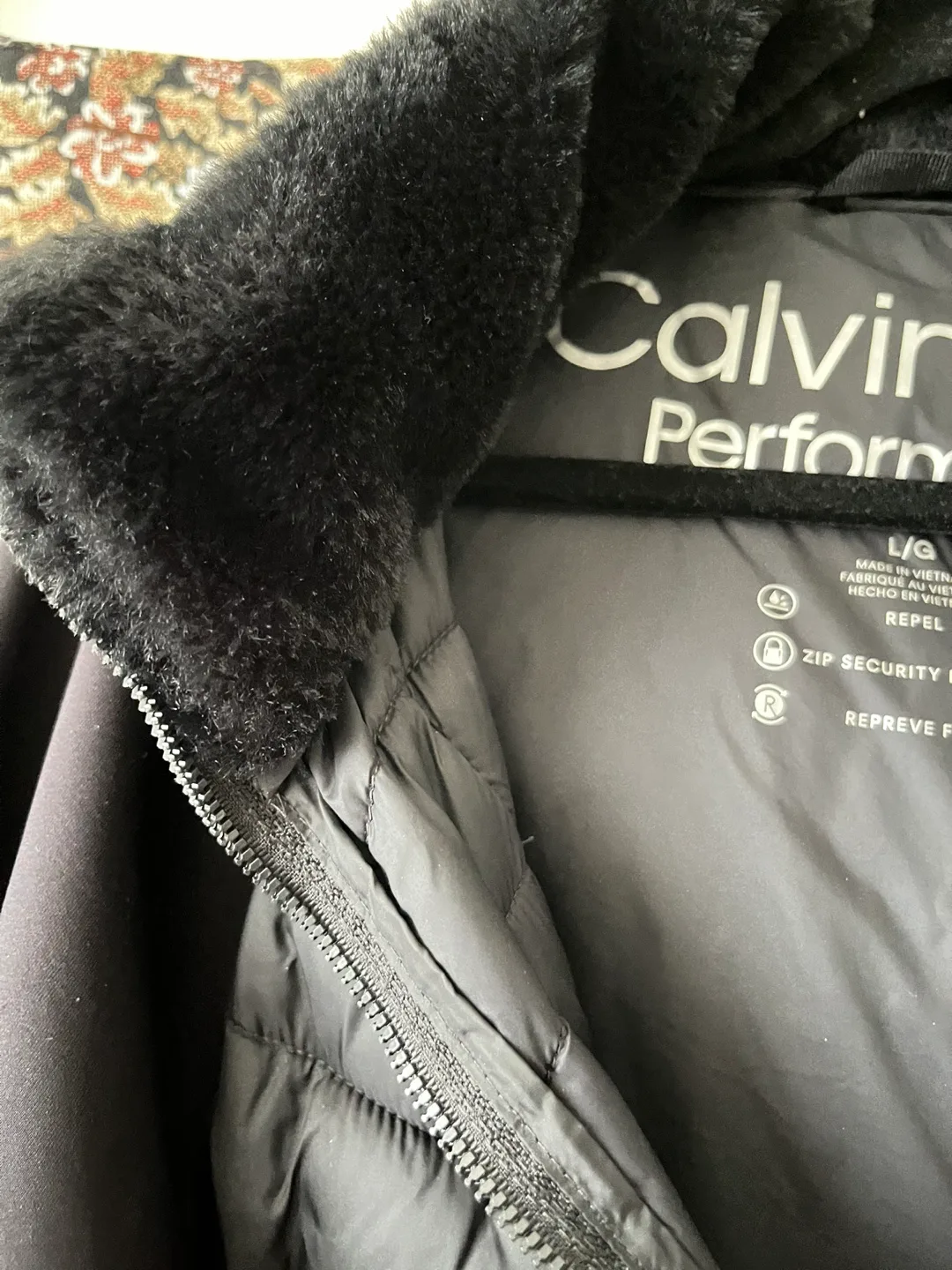 Calvin Klein Performance Black Puffer Jacket Size L/G image indicator(4)