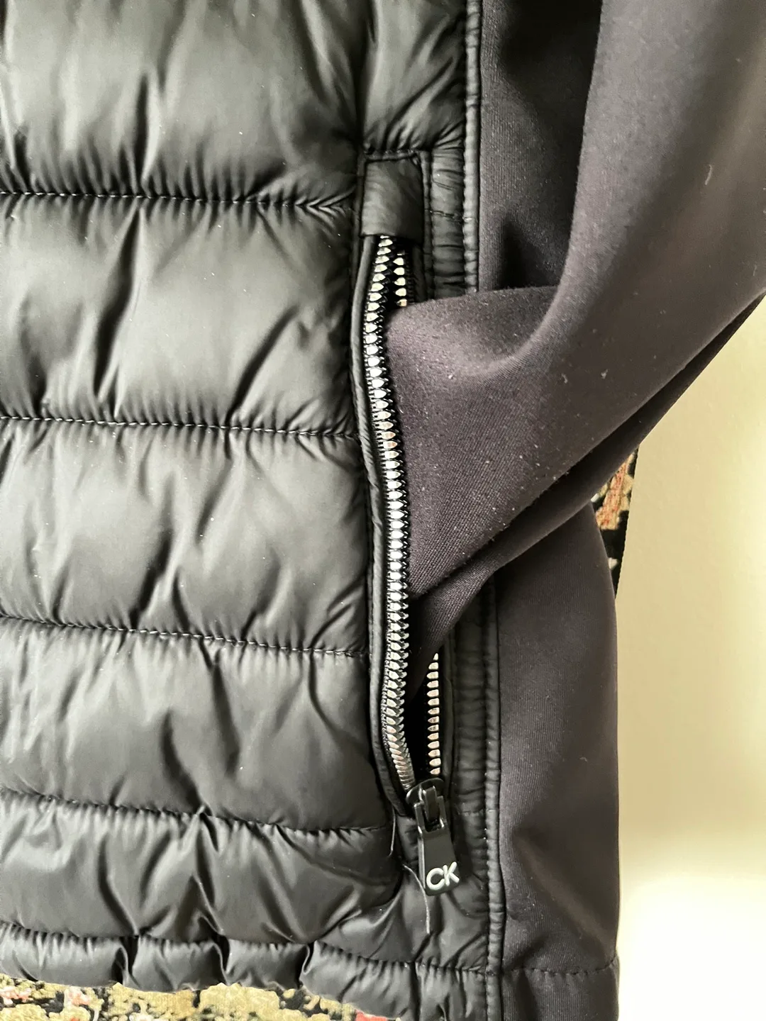 Calvin Klein Performance Black Puffer Jacket Size L/G image indicator(6)