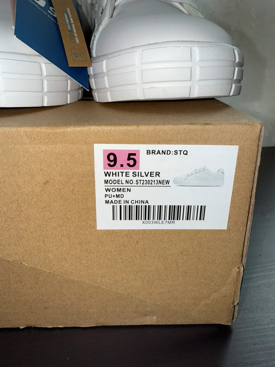 STQ Women's White Quilted Sneakers - Size 9.5 image indicator(2)