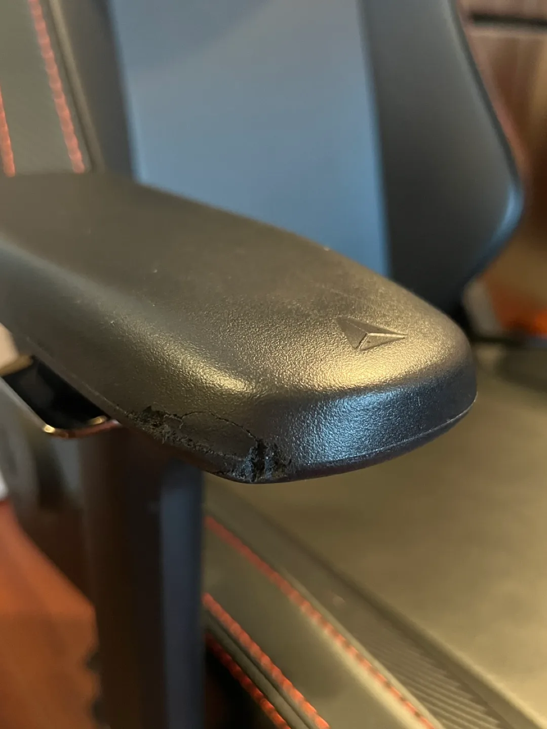 Secretlab Titan XXS size Gaming Chair image indicator(5)