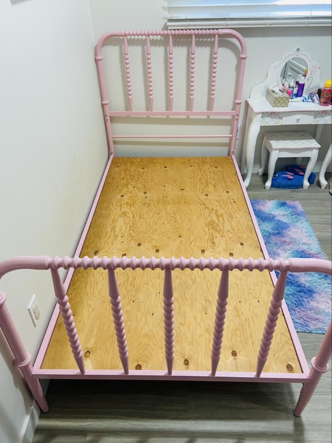 Metal bed frame - twin - photo 3