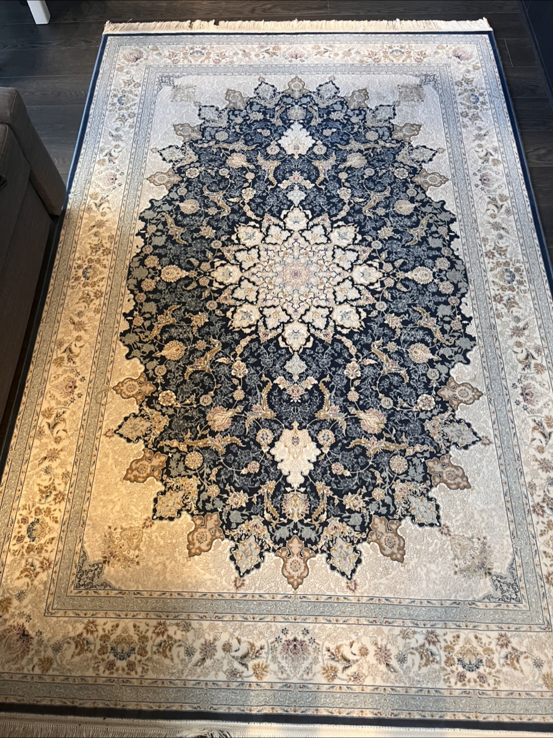 Elegant Persian-Style Area Rug