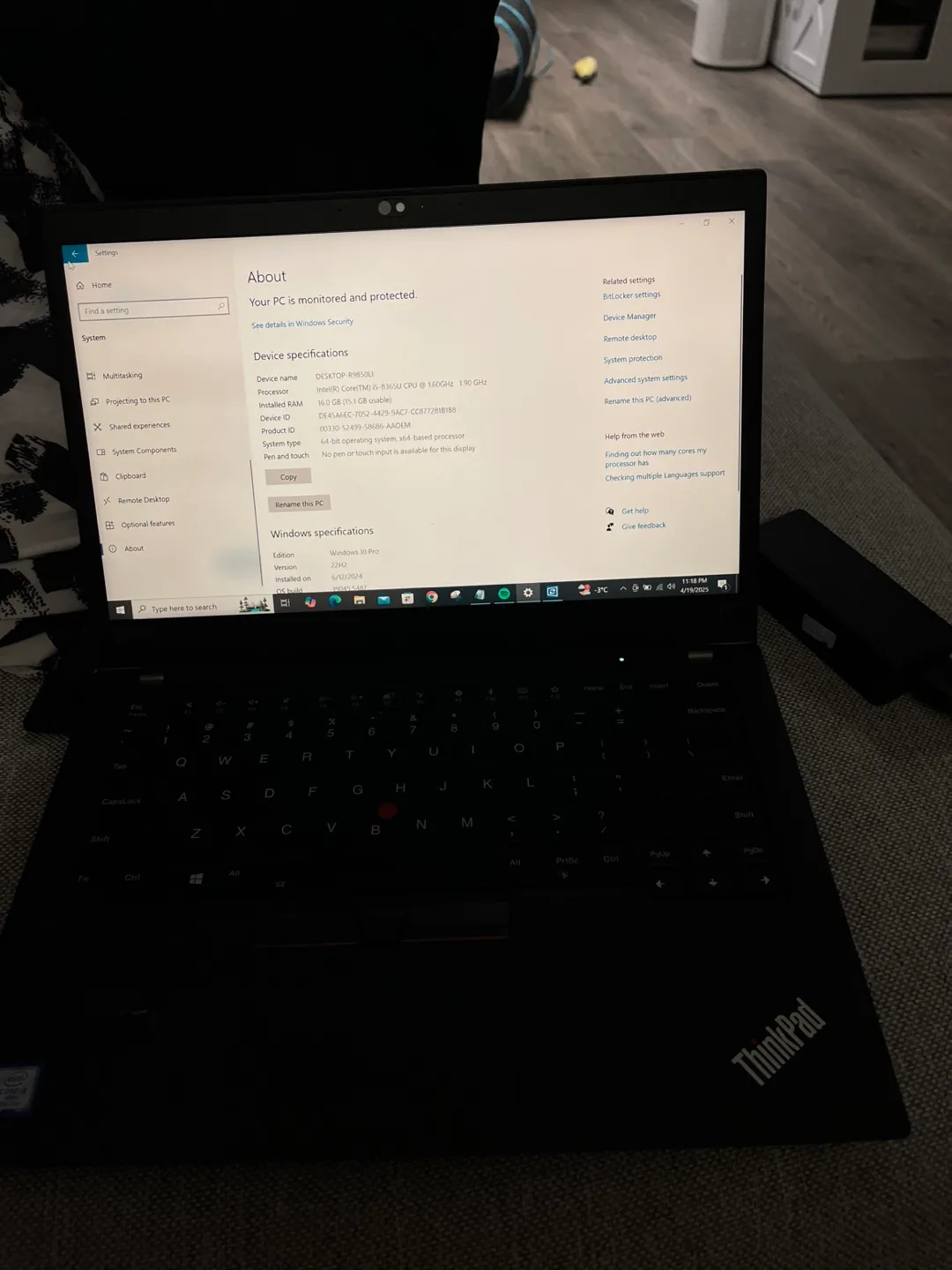 Lenovo ThinkPad Laptop - i5 | 16GB RAM | Windows 10 Pro image indicator(2)