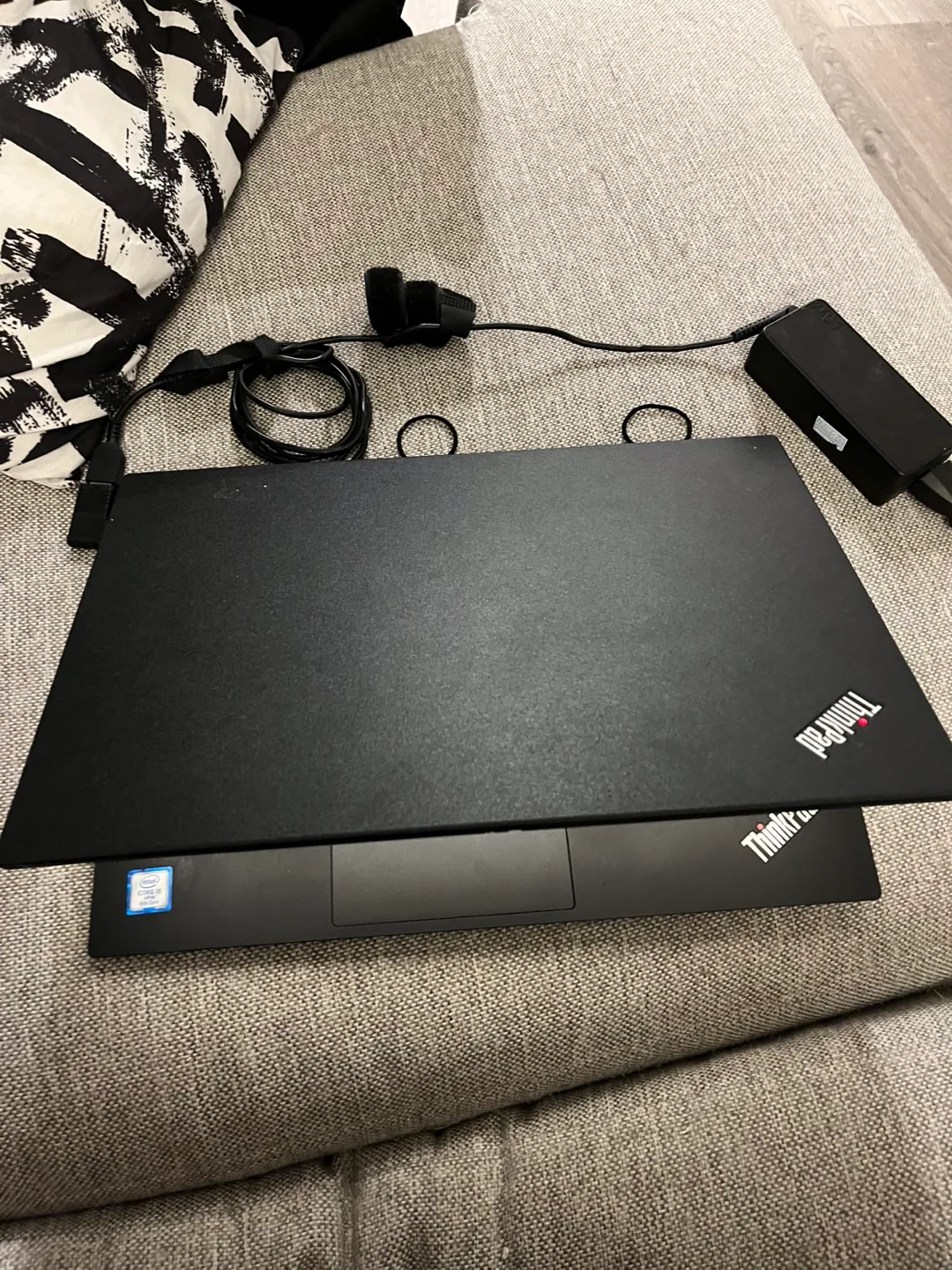 Lenovo ThinkPad Laptop - i5 | 16GB RAM | Windows 10 Pro image indicator(3)