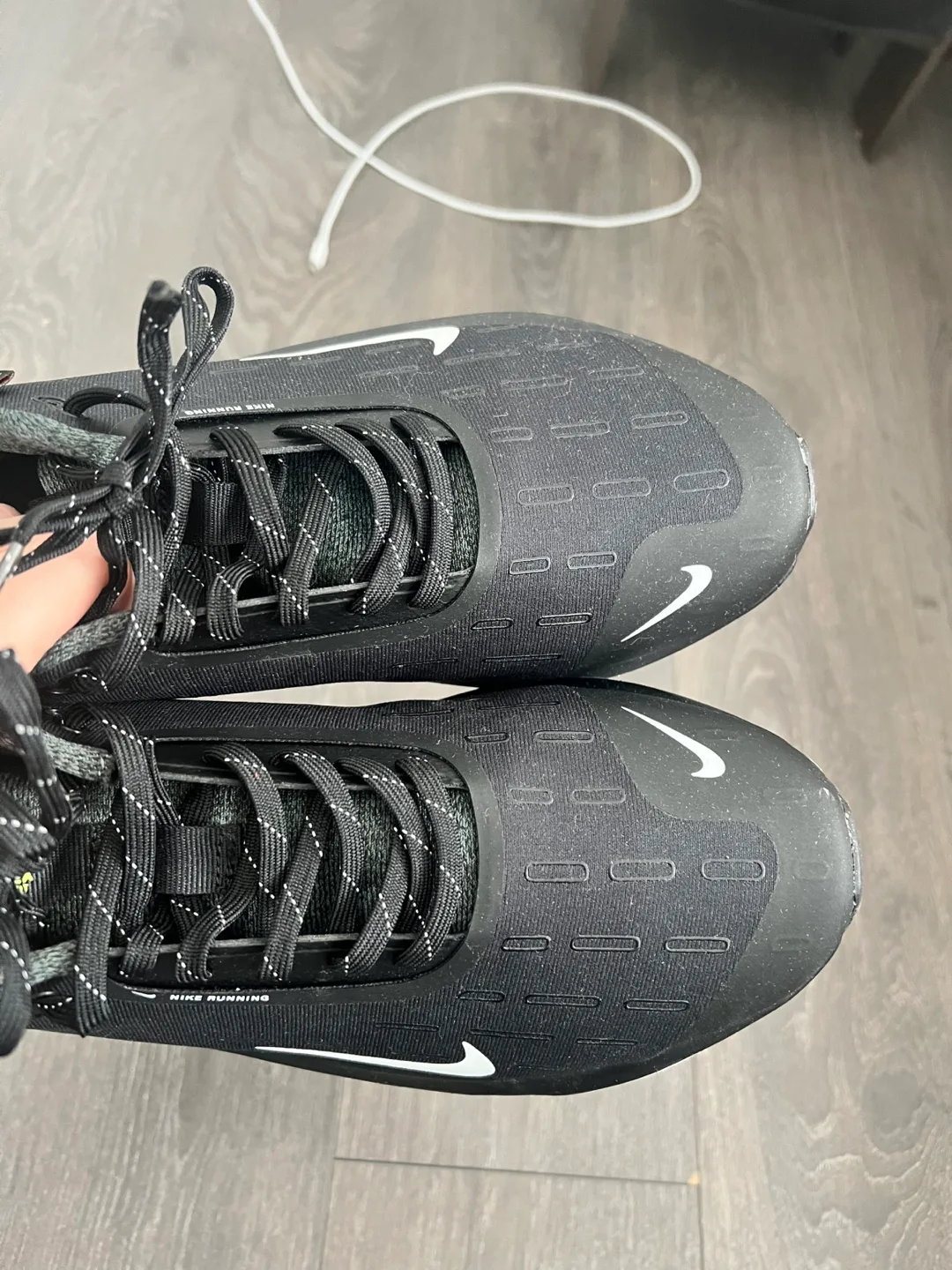 Nike Infinity RN 4 Gore-Tex Running Shoes Size 10 image indicator(3)