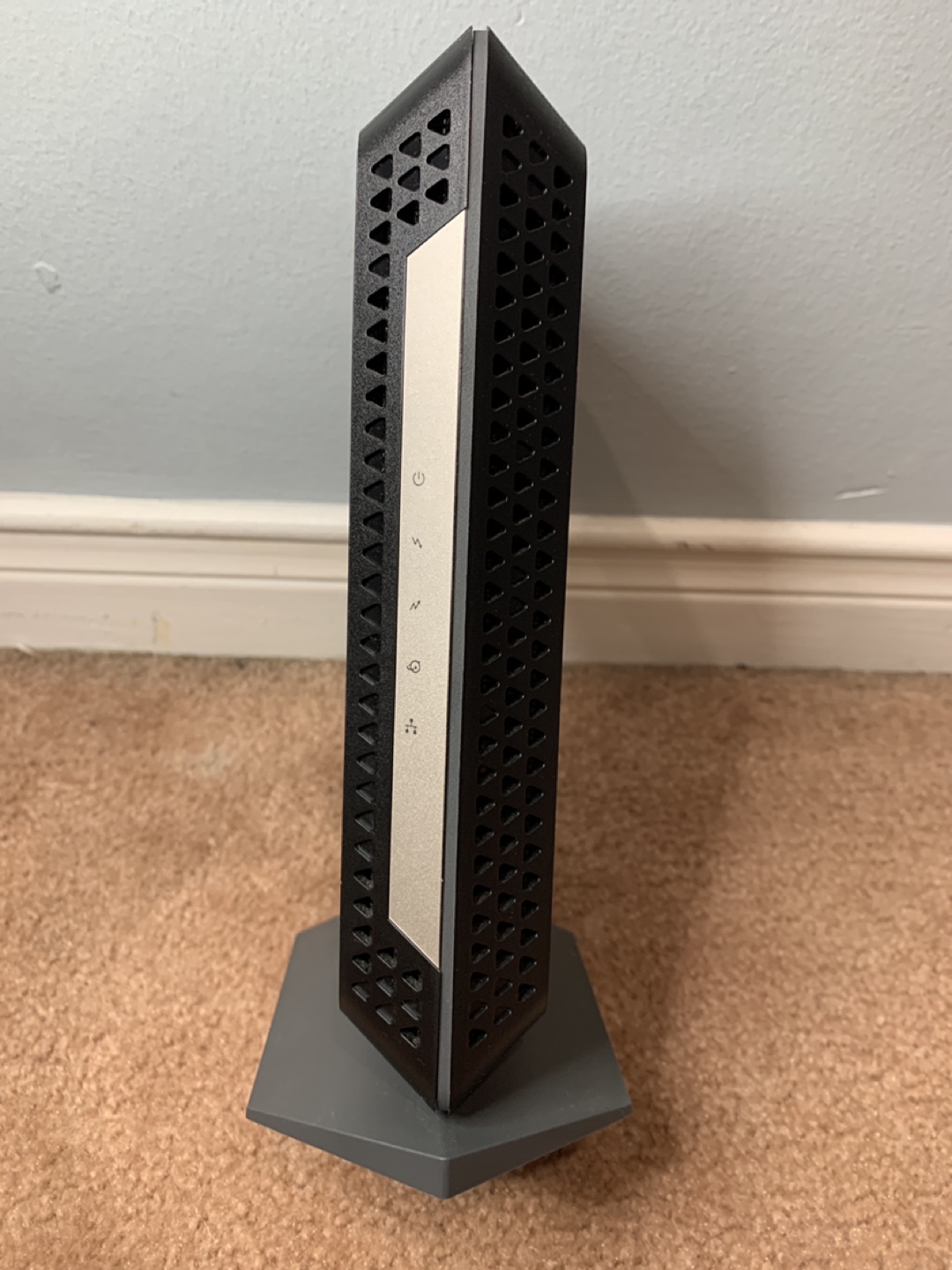 NETGEAR Cable Modem DOCSIS 3.1 (CM1000) - photo 2