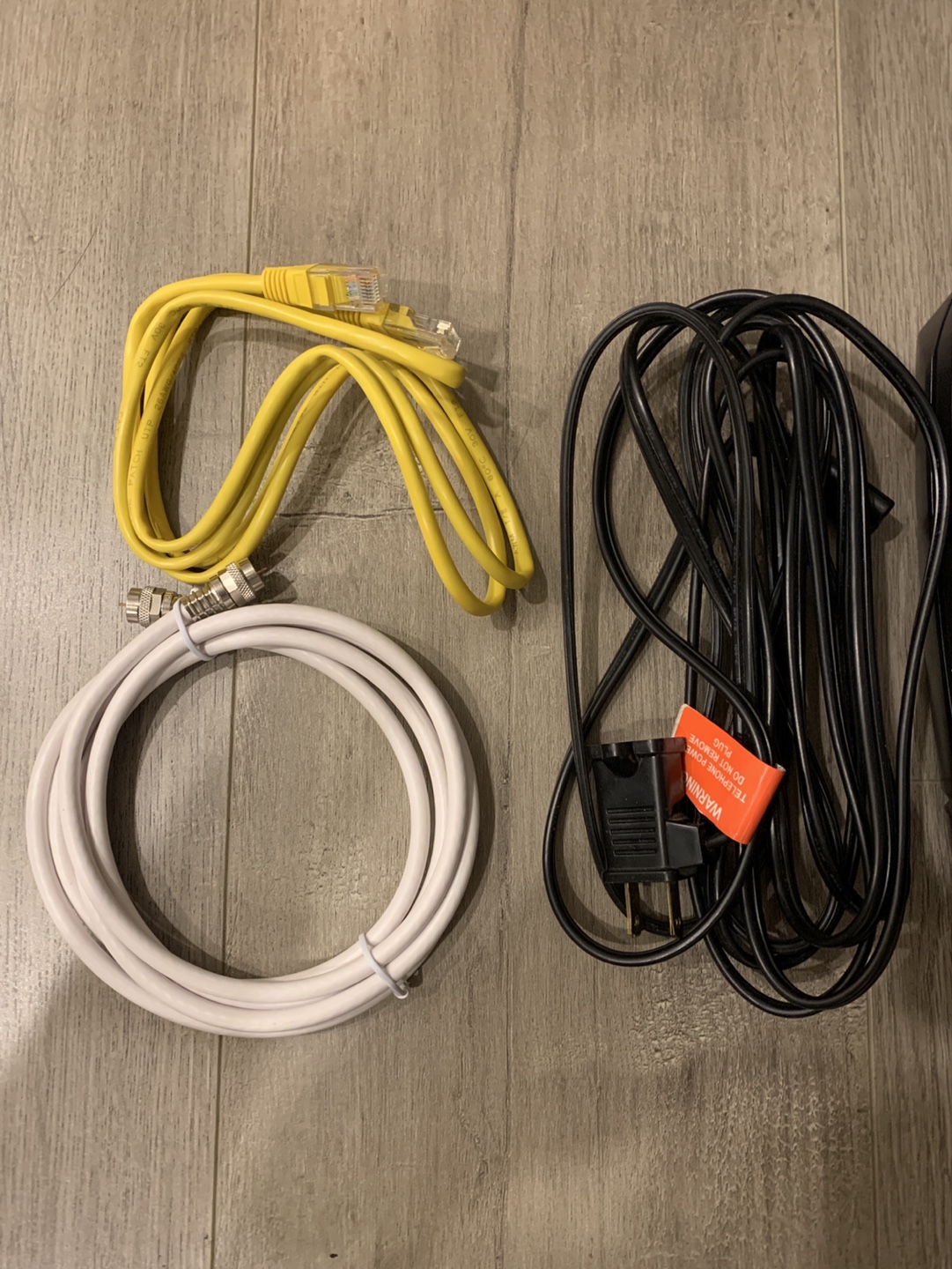 Motorola SBV5220 SURFboard Cable Modem - photo 3