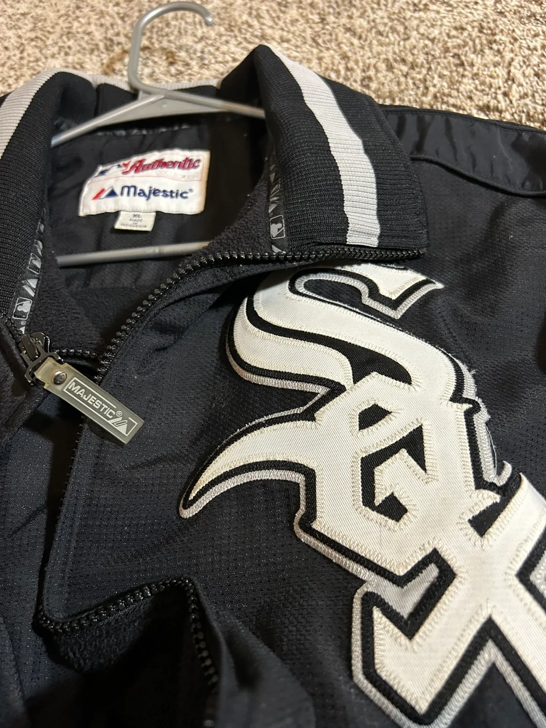 Vintage Majestic Chicago White Sox Jacket - Size XL image indicator(4)
