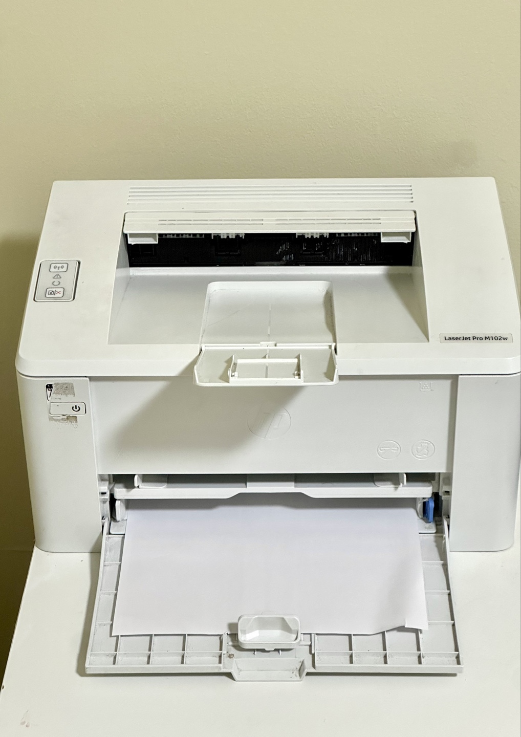 HP LaserJet Pro M102w Printer - photo 2