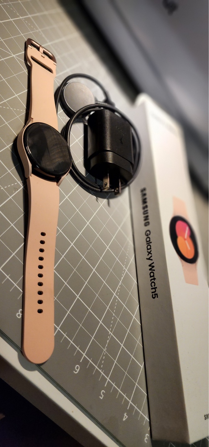Samsung Galaxy Watch 5 40mm Rose Gold - photo 2