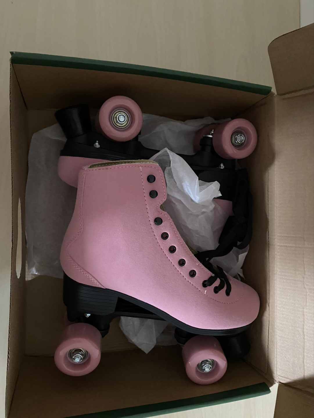 Roces RC1 Classicroller QuadSkates - Pink Suede Size 8-8.5
