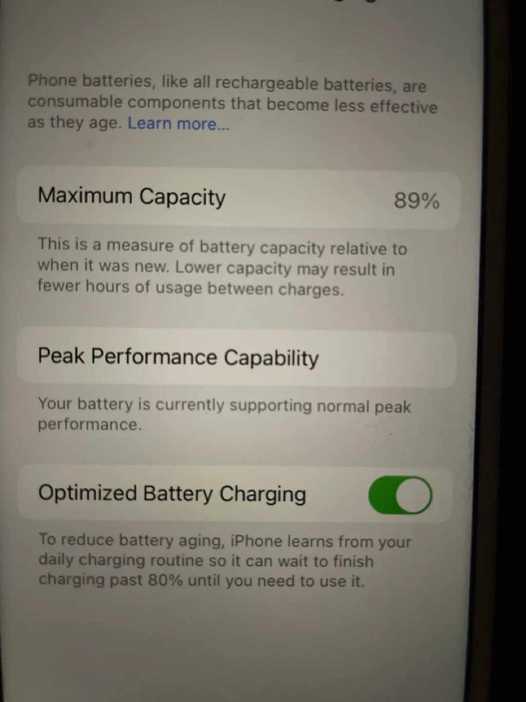 Rose Gold iPhone 8 64GB - New condition image indicator(3)