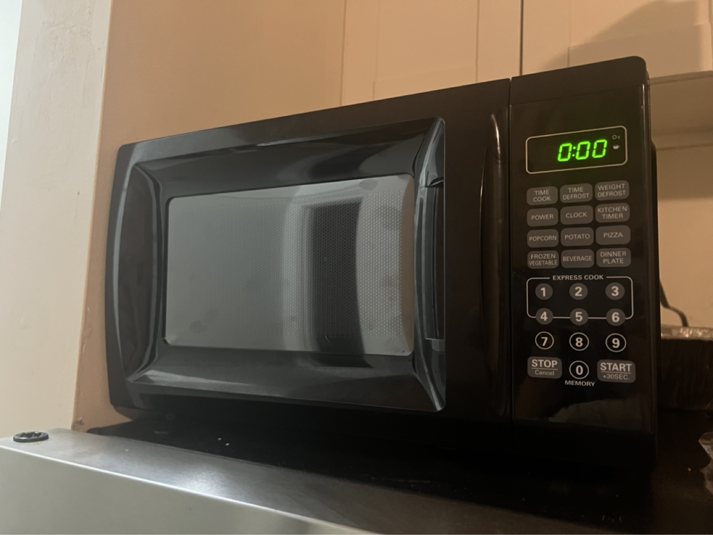 700-Watt Microwave